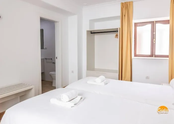 Mar De La Vina - Free Parking By Time * Кадис