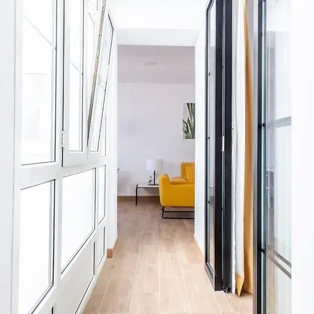 Mar De La Vina - Free Parking By Time